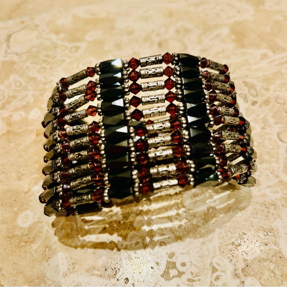 Magnetic Hematite Jewelry Strains